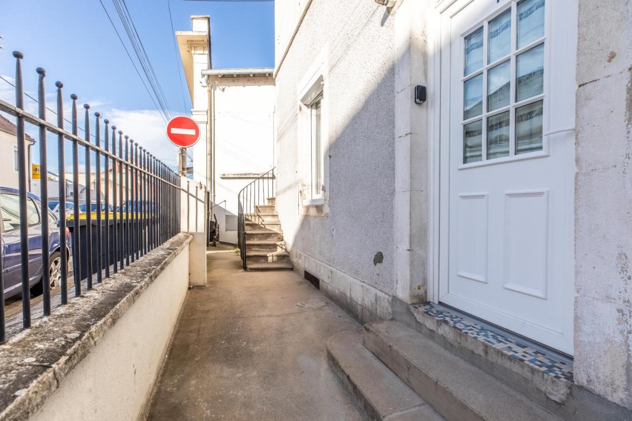 Cosy T2 Renove, Proche Centre-Ville-Fibre/Netflix Montluçon Kültér fotó