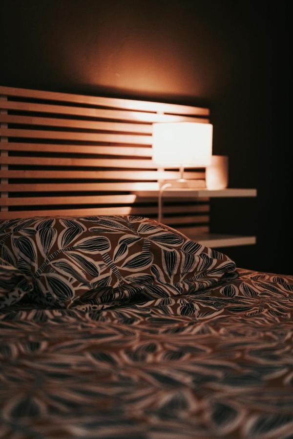 Cosy T2 Renove, Proche Centre-Ville-Fibre/Netflix Montluçon Kültér fotó